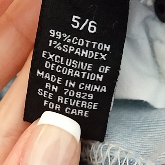 rue 21 shorts ripped design size 5/6, NWOT - Picture 4 of 7